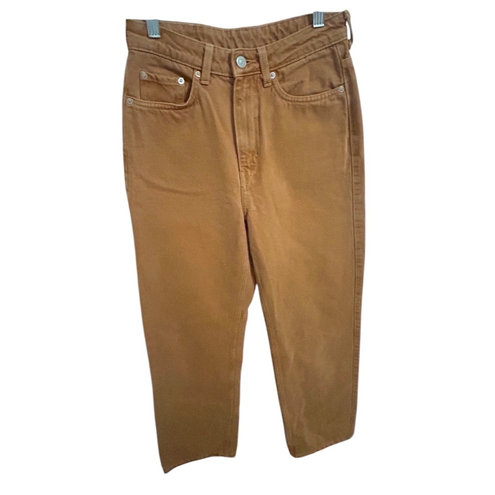 ROW weekday size 25 waist 30 length. Camel color. High waisted crop